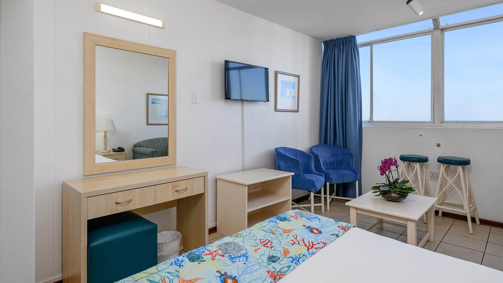 One Bedroom Sea View Apartment